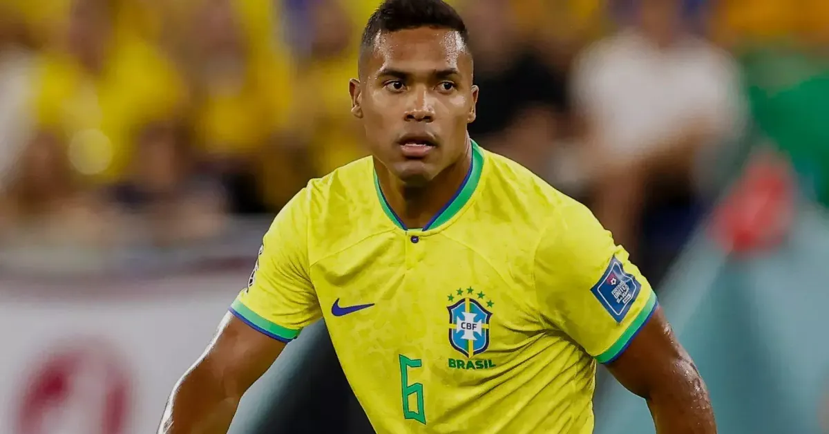 Reforços no Flamengo: Lateral Alex Sandro é sondado