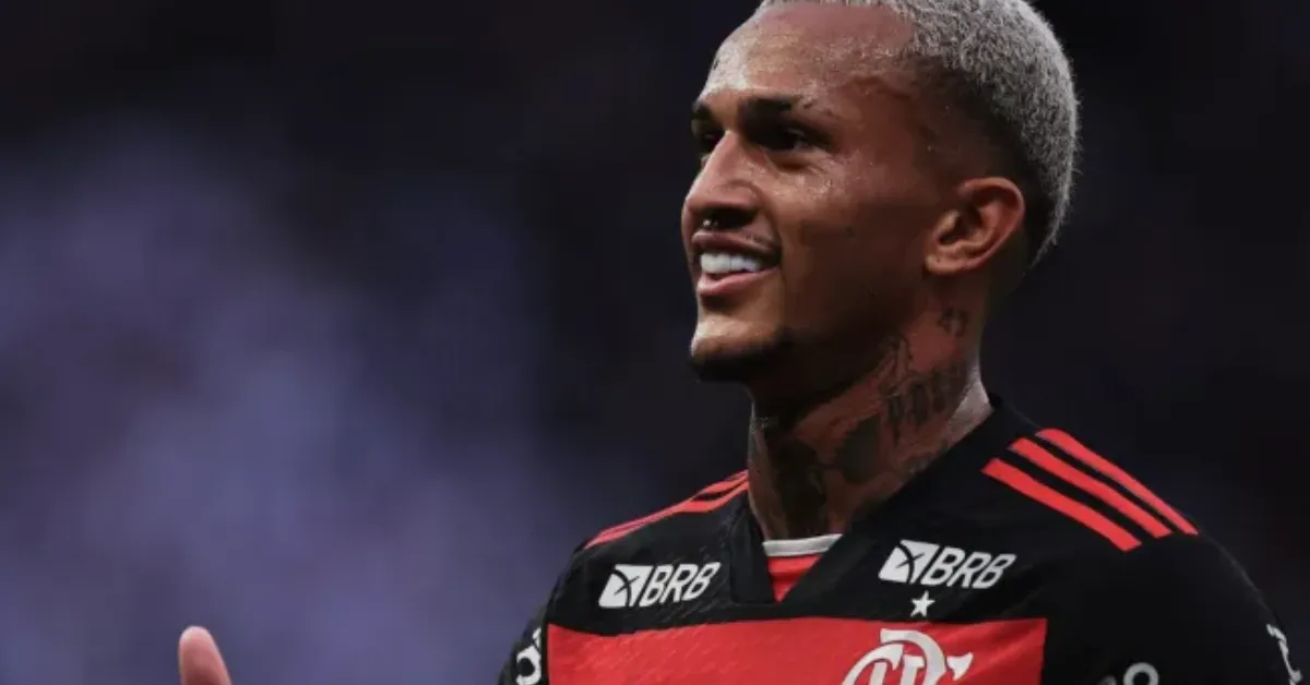 Barcelona mira Wesley: Lateral do Flamengo na mira do clube espanhol