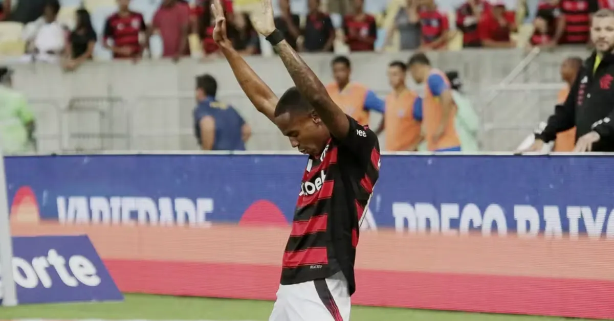 Wallace Yan: Gols, Destaque e Futuro Promissor no Flamengo em 2025